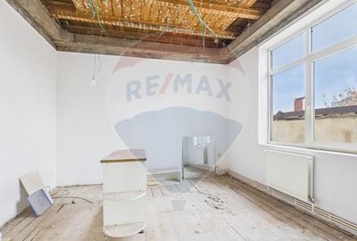 Casă individuală cu 15 camere cu Teren 263 Mp în Ștefan cel Mare - 6