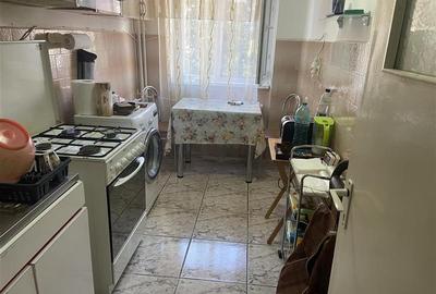 Apartament 3 camere , zona Scoala 10- Sala Polivalenta, et 4/8 , decomandat Apartament 3 camere , zona Scoala 10- Sala Polivalenta, et 4/8 , decomandat - 5