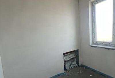 RECO, casa la alb, la 5 minute de Oradea, Cartierul Grigorescu 2 - 7