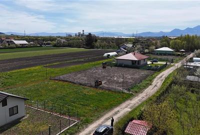 Teren Construcții intravilan de 500 mp, în Stupini