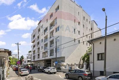 Spațiu comercial, de 129.97999572754 mp, în Centrul Civic - 1