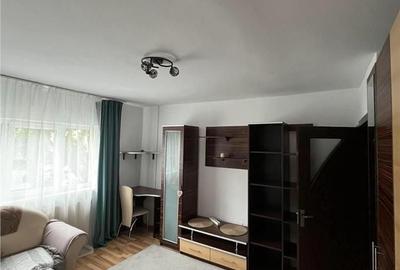 Garsonieră decomandată în Cetate