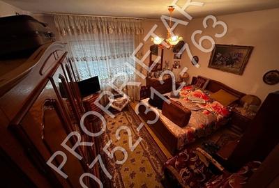 PROPRIETAR Vând Apartament 3 Camere DECOMANDAT, Metrou Piața Sudului BERCENI - 11