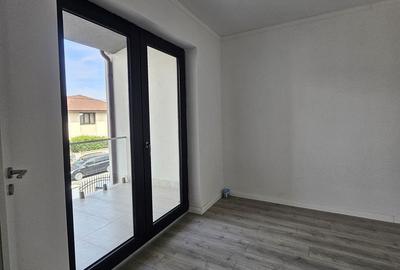 Casă cu 4 camere cu Teren 350 Mp în Central - 16