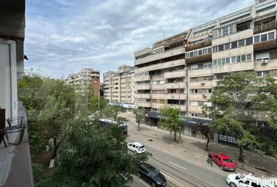 Apartament cu 3 camere decomandat în Central - 4