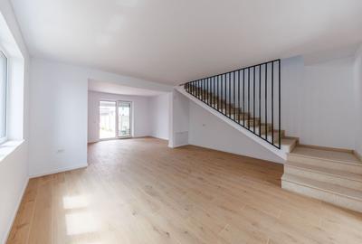 Duplex cu 4 camere cu Canalizare în Bucovăț (Remetea Mare) - 2