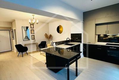 Apartament cu 3 camere decomandat, mobilat în Băneasa