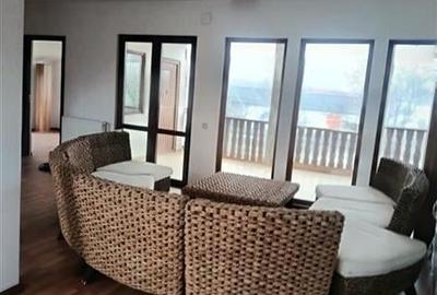 Vila de vanzare cu acces padure in spatele casei si aproape de centrul comercial - 10