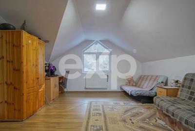 Casă cu 7 camere cu Canalizare în Dâmbul Morii - 1