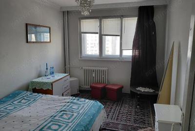 Apartament cu 3 camere decomandat în Micro 19 - 1