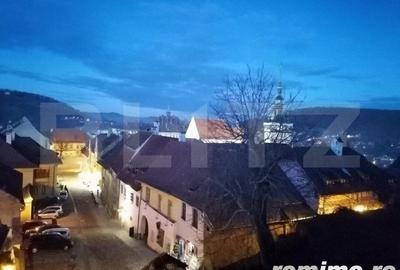 Casă cu 4 camere cu Teren 100 Mp în Central - 7