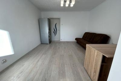 Garsoniera Titan 31 MP Bloc Reabilitat 8 Min Metrou Instalatii Schimbate Garsoniera Titan 31 MP Bloc Reabilitat 8 Min Metrou Instalatii Schimbate - 2