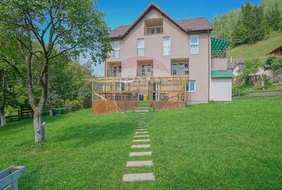 Casă individuală cu 21 camere cu Teren 1137 Mp în Moieciu - 10