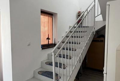 Casă cu 4 camere cu Teren 263 Mp în Central - 12