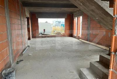 Casă cu 4 camere cu Teren 530 Mp în Central - 9