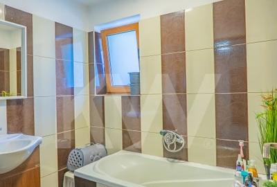 Apartament de vanzare cu 3 camere - zona Valea Aurie, str. Sacel - 14