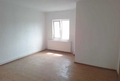 Apartament cu 2 camere semidecomandat în Central - 4