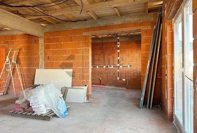 Casa cu 4 camere de vanzare in Santandrei - 3