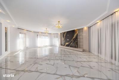 Casă cu 4 camere decomandat în Noua