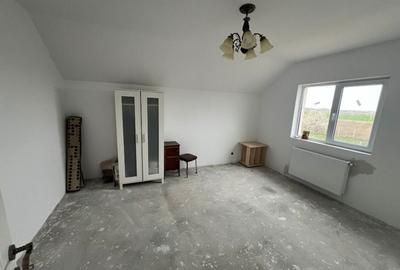 Casă cu 4 camere decomandat în Măgurele - 1