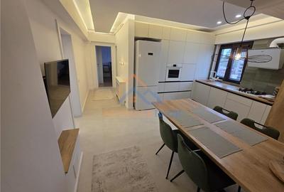 Vand apartament 3 camaere, zona Unirii - 4