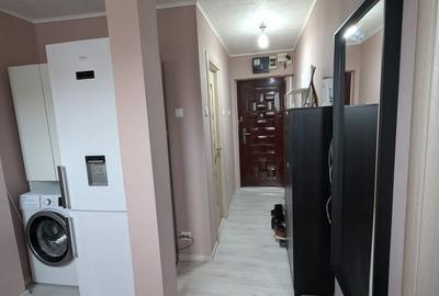 Apartament decomandat în Drumul Taberei