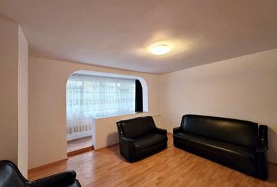 Garsonieră decomandată, mobilată în Tei - 2