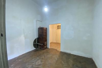 Apartament cu 3 camere decomandat în P-ța Unirii - 5