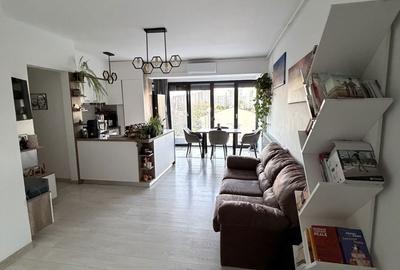 Apartament cu 3 camere decomandat în Central - 1