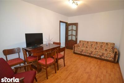 Apartament cu 3 camere decomandat în Florilor