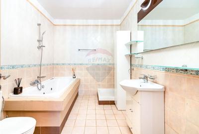 Vanzare Vila 5 camere cu semineu, piscina si priveliste lac piscicol - 7