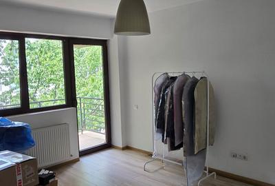 Apartament cu 3 camere în Prelungirea Ghencea - 3