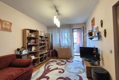 Apartament cu 2 camere decomandat în Titan - 2