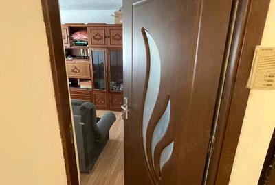 Vand apartament 2 camere decomandat zona City Mall Targu jiu - 3