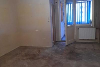 Garsoniera | Titan | Logie | Bloc Anvelopat | Proximitate Mijloace de Transport - 2