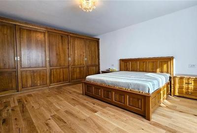 Casă cu 5 camere cu Teren 534 Mp în Central - 4