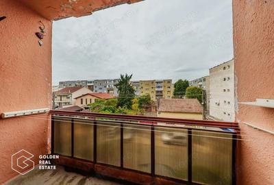 Apartament cu 3 camere semidecomandat, mobilat în Central - 1