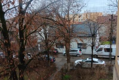 Apartament cu 2 camere decomandat în Central - 2