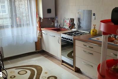 Casă cu 3 camere cu Teren 75 Mp în Central - 4