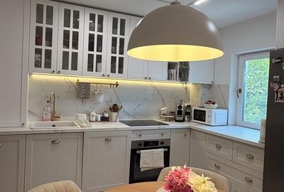 Apartament cu 2 camere semidecomandat în Rovine - 1