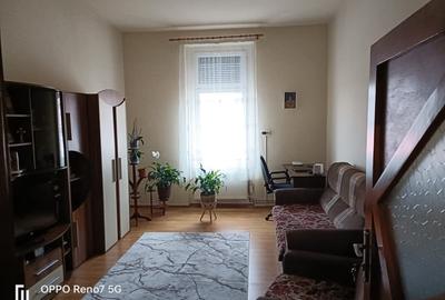 Casa de vanzare in Reghin zona centrala. - 2