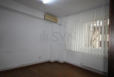 Casă individuală cu 12 camere cu Canalizare în 1 Mai - 11