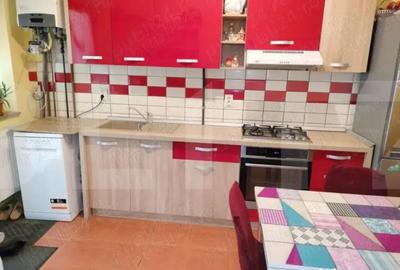 Casă cu 3 camere cu Canalizare în Central - 10