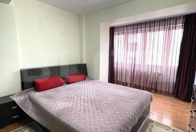Apartament cu 4 camere semidecomandat în George Enescu