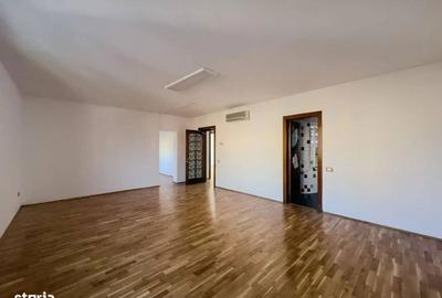 Casă cu 4 camere cu Garaj în Militari - 3