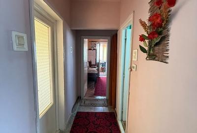 Apartament cu 3 camere decomandat în Girocului - 16
