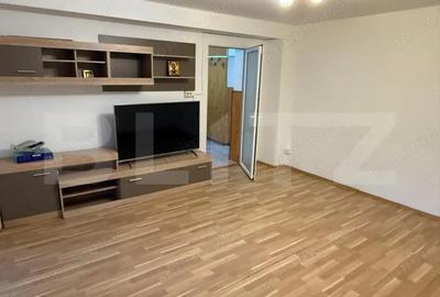 Apartament cu 3 camere decomandat în Central - 1