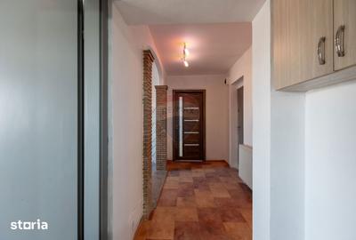 Apartament cu 3 camere în Traian - 12