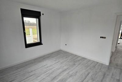 Casă cu 4 camere în Central - 3