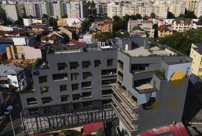 Apartament cu 4 camere în Ștefan cel Mare - 1